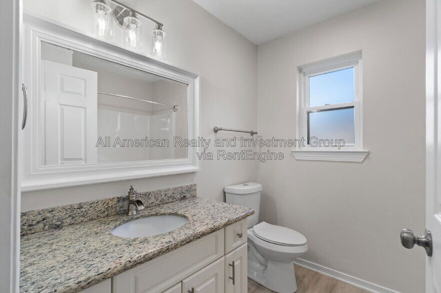 Building Photo - 384 Pristine Water Ln