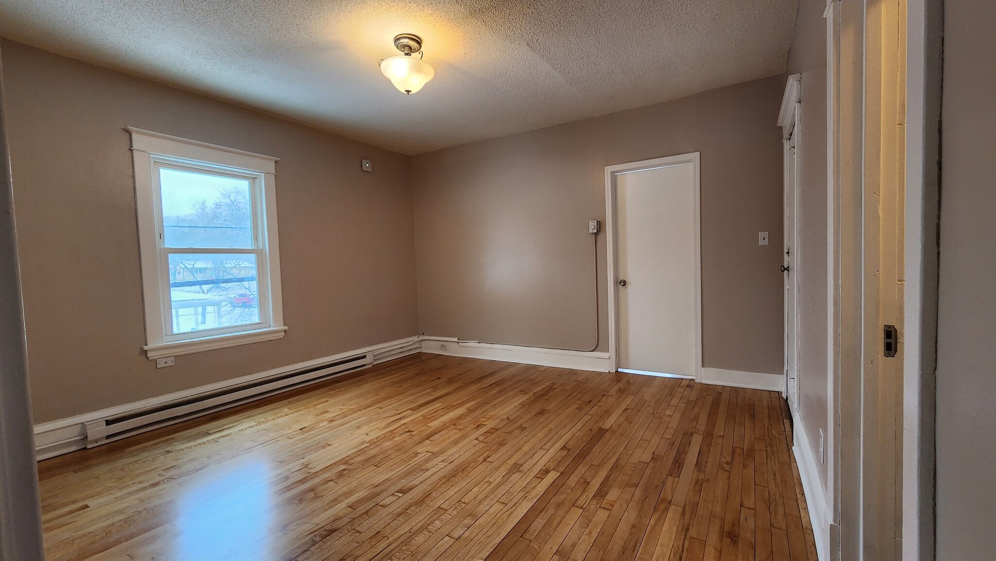 Building Photo - 415 23rd Ave N