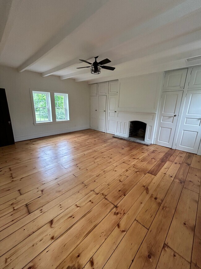 Building Photo - 369 Byram Kingwood Rd