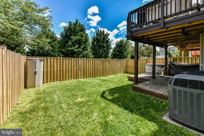 Building Photo - 21820 Leatherleaf Ct