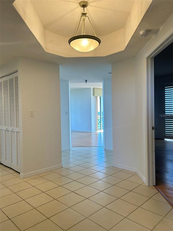 Building Photo - 4737 Dolphin Cay Ln S