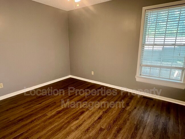 Building Photo - 3800 Stockade Ct