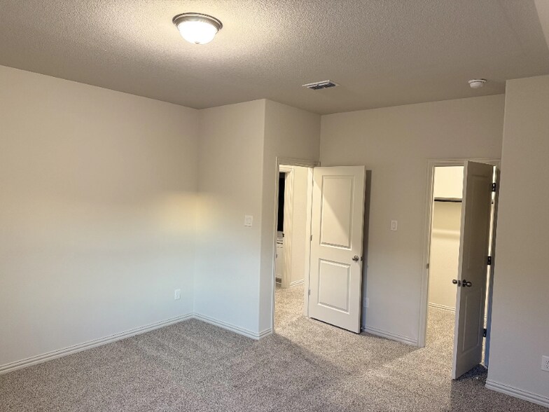 Building Photo - 1312 Staffords Pt