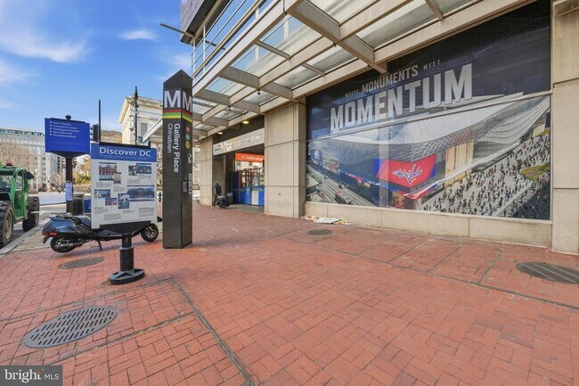 Building Photo - 916 G St NW