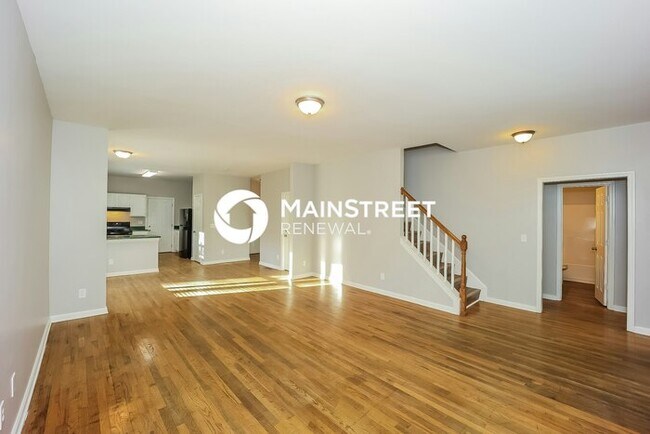 Building Photo - 6 Bedroom Pet-Friendly Home in Atlanta, GA with Main Street Renewal
