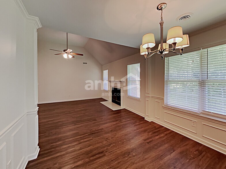 Building Photo - 3123 Bilbrey Dr