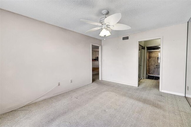 Building Photo - 9633 N Belfort Cir