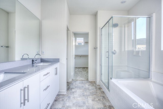 Building Photo - 15812 Caterpillar Dr