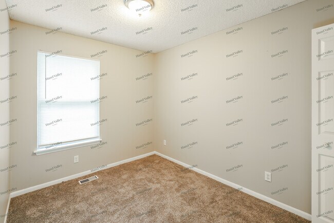 Building Photo - 1927 Jackson Ave