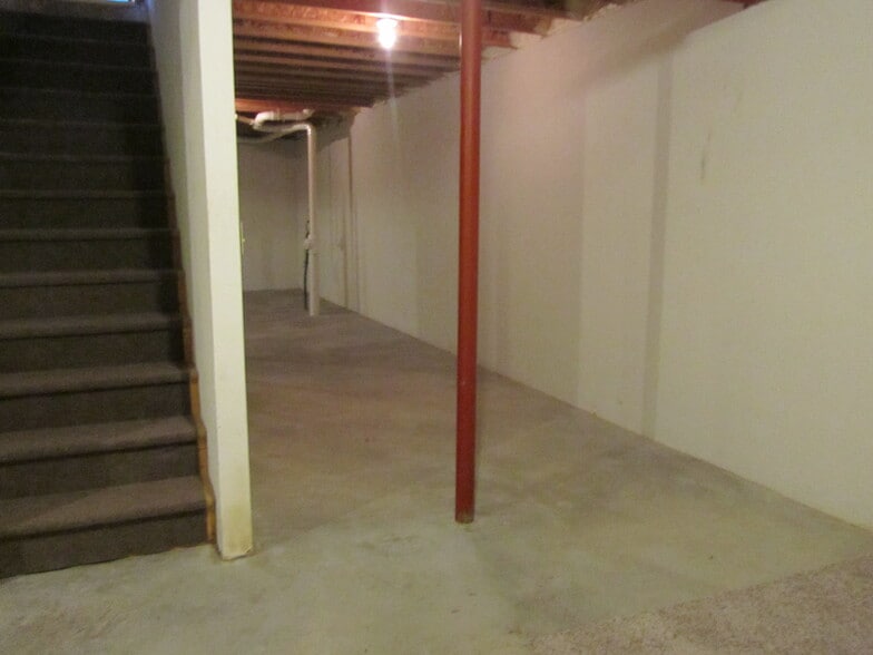 Building Photo - N511 Willowcrest Ct