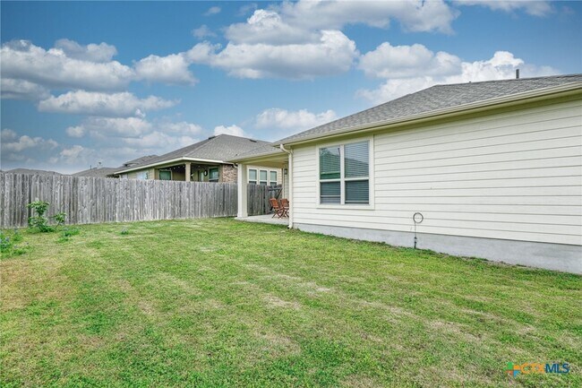 Building Photo - 532 Tanda Ln