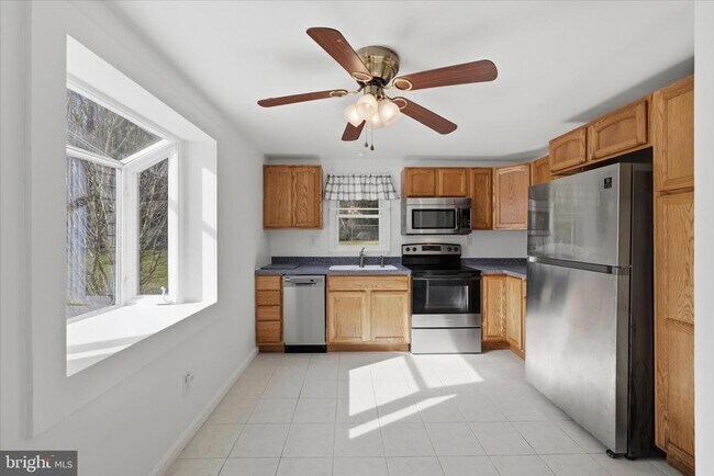 Building Photo - 1425 D St