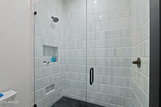 Building Photo - 5309 N 33rd St