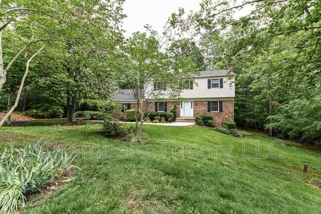 Building Photo - 8504 Shadeway Pl