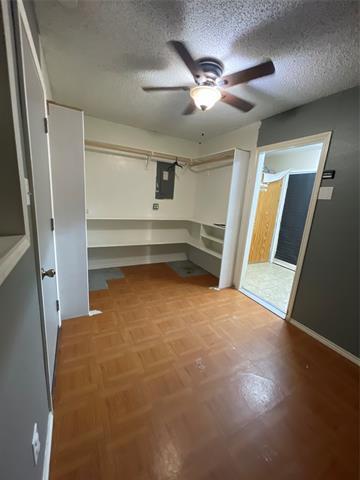 Building Photo - 214 Glory Ave