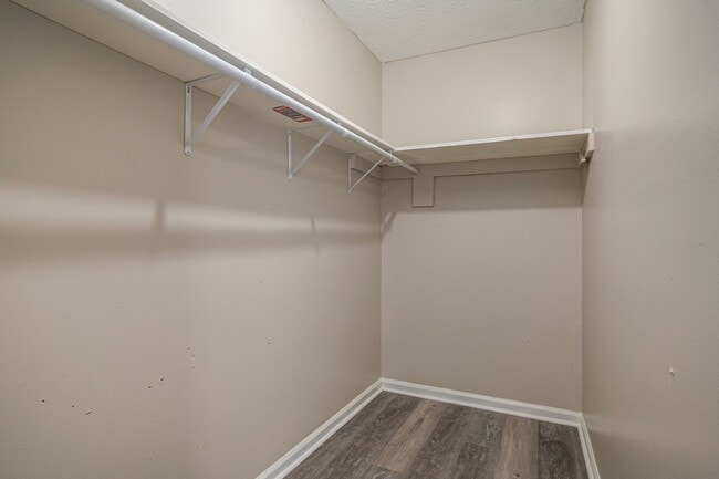 Building Photo - 9285 Cedar Ridge Dr NW