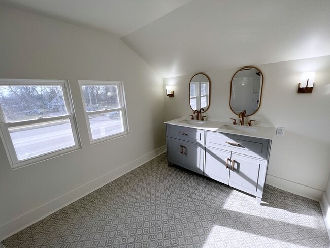 Building Photo - Renovated 3 -Bedroom, 2-1/2 Bathroom Farm ...