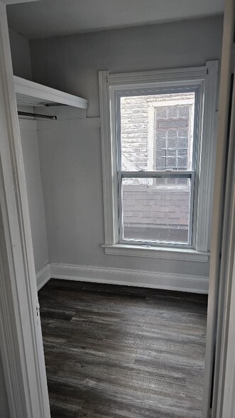 Building Photo - 735 Woodland Ave