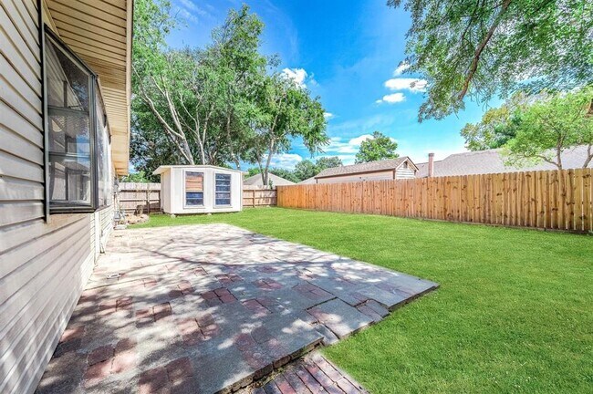Building Photo - 11602 Inga Ln