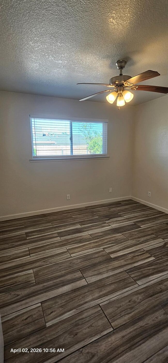 Building Photo - 3069 Thompson Ave