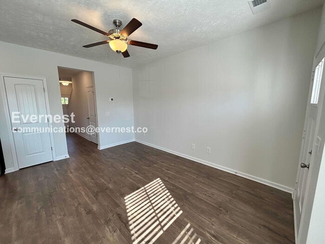 Building Photo - 204 Ansley Wy