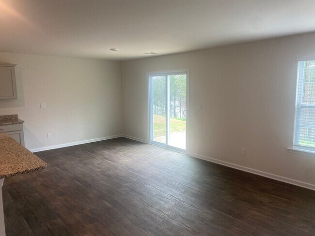 Building Photo - Be the First to Live in This Stunning Brand New Home!