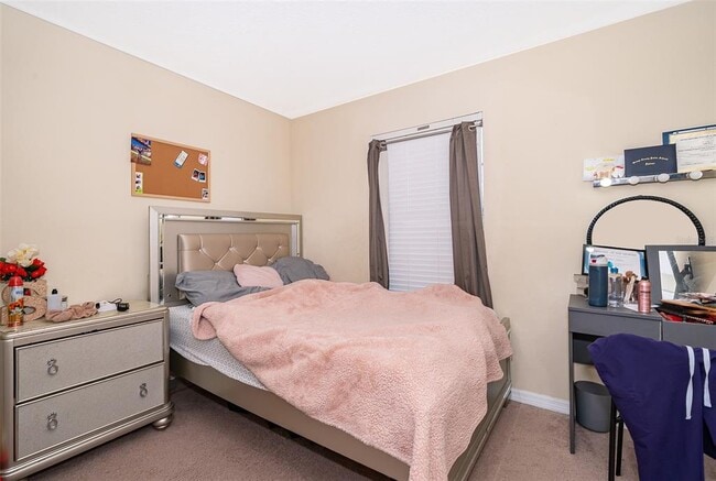 Building Photo - 10733 Savannah Landing Cir
