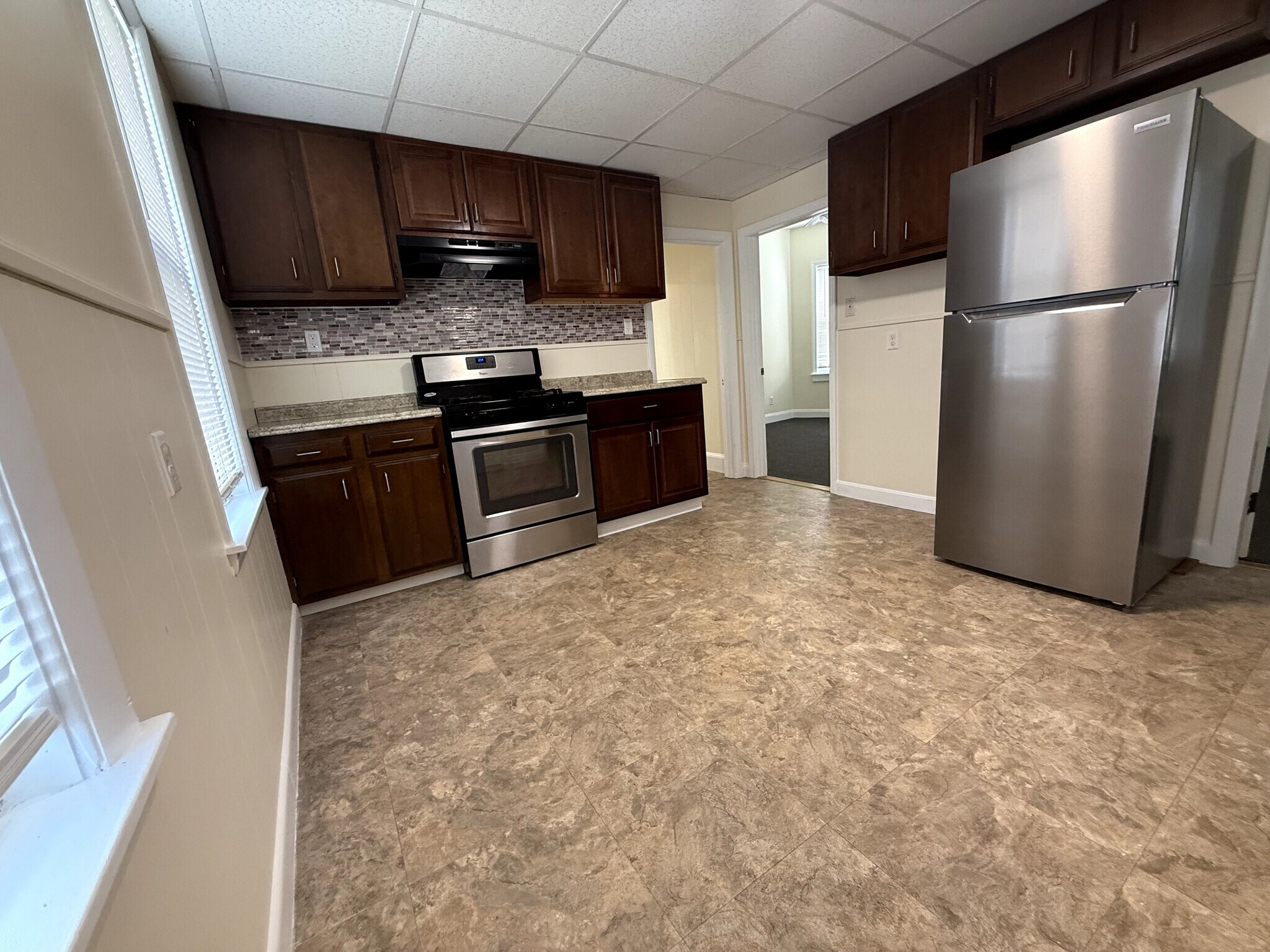 Building Photo - 82 Suffolk St