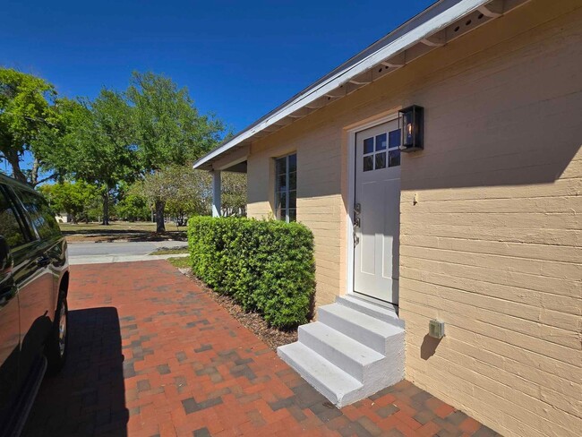 Building Photo - 1 Bed / 1 Bath home in Downtown Lakeland f...