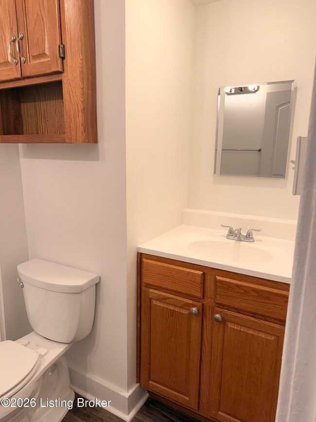 Building Photo - 841 Hazel St