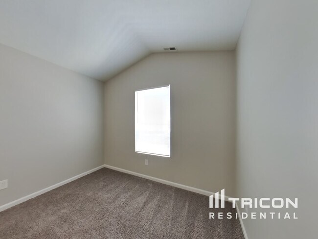 Building Photo - 3310 Shadow Creek Blvd