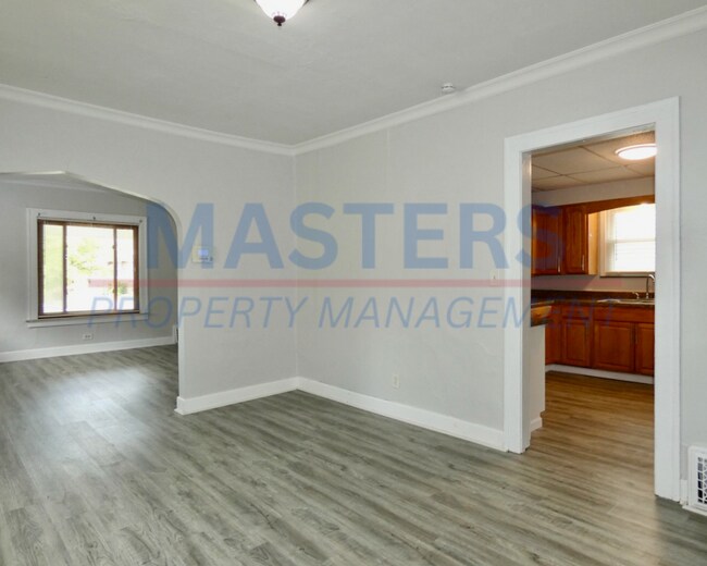 Building Photo - 3 Bedroom 1.5 Bathroom House