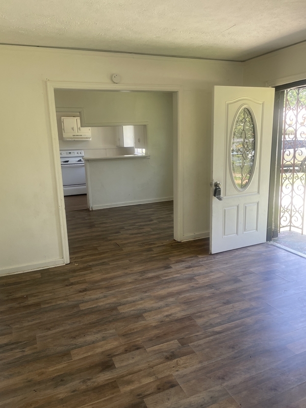 Building Photo - 737 Willaneel Dr