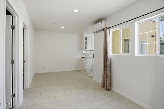 Building Photo - 1606 Glenwood Rd