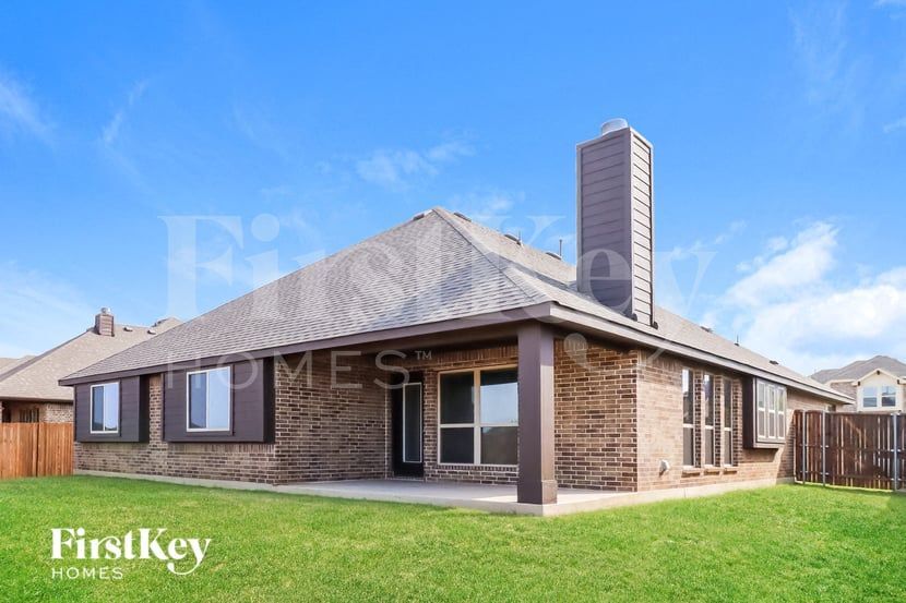 Building Photo - 1125 Marigold Dr