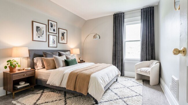 Building Photo - 3 bedroom 2 bathroom single family home | section 8 welcomed