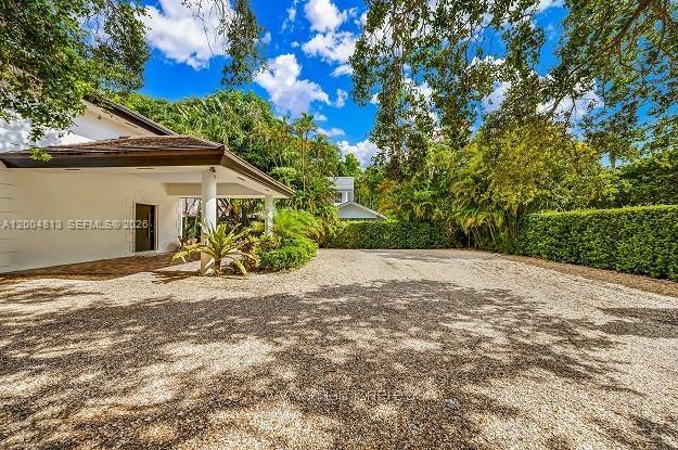 Building Photo - 3900 Douglas Rd