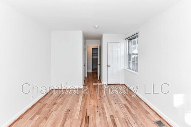 Building Photo - 4518 36th St S