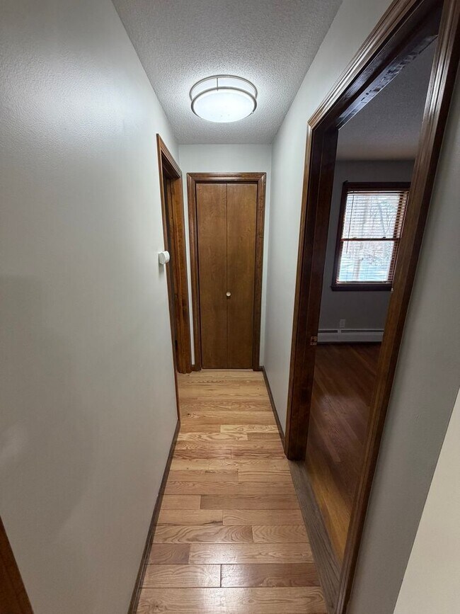 Building Photo - 365 West Ave