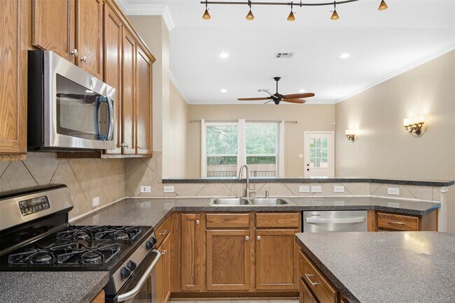 Building Photo - 2989 Peacemaker St