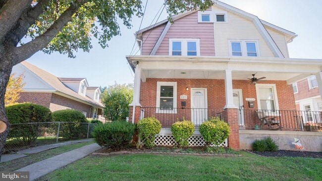 Building Photo - 113 Elm Ave