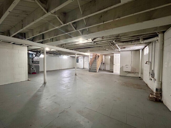 Building Photo - Two Bedroom Home in Muskegon