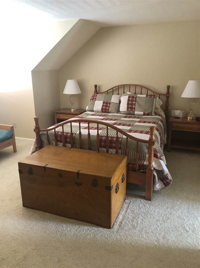 Building Photo - 14 Pioneer Point