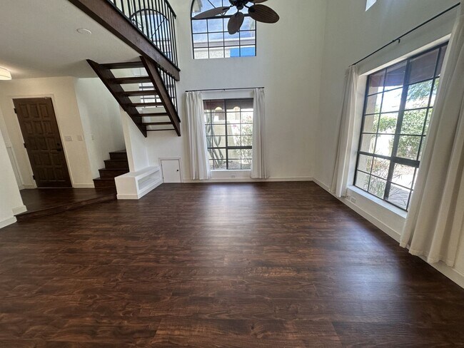 Building Photo - Point South Mountain; Located in the highly desirable Point South Mountain Community, resort styl...