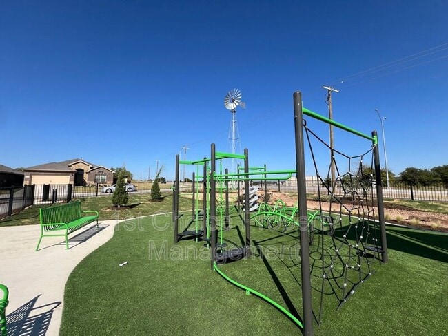 Building Photo - 9608 New Bern Dr