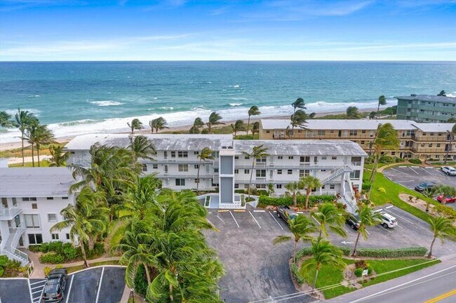 Building Photo - 1041 Hillsboro Mile