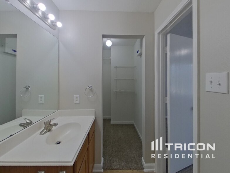 Building Photo - 20747 Hardwick Oaks Dr