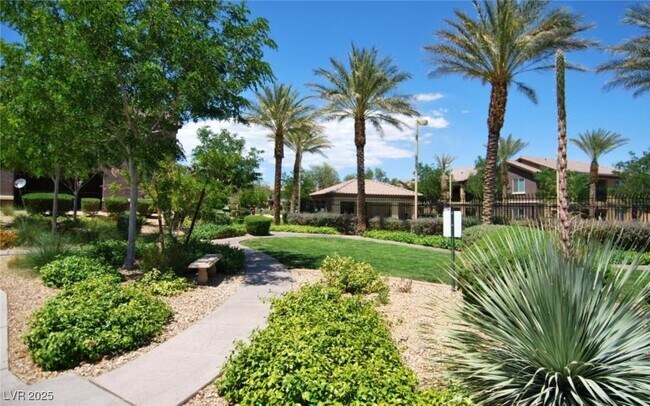 Building Photo - 6868 Sky Pointe Dr