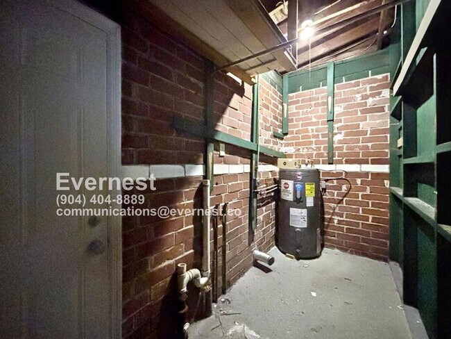 Building Photo - 2527 Blueberry Ln