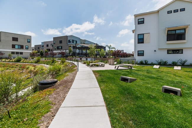 Building Photo - 4618 Catmint Ln